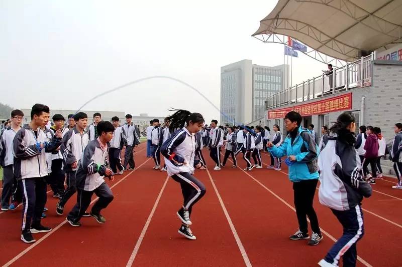 浙江普通高中学费收费标准_浙江高中学费多少_浙江高中省重点学费